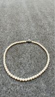 Elegante Perlenkette mit Silberverschluss