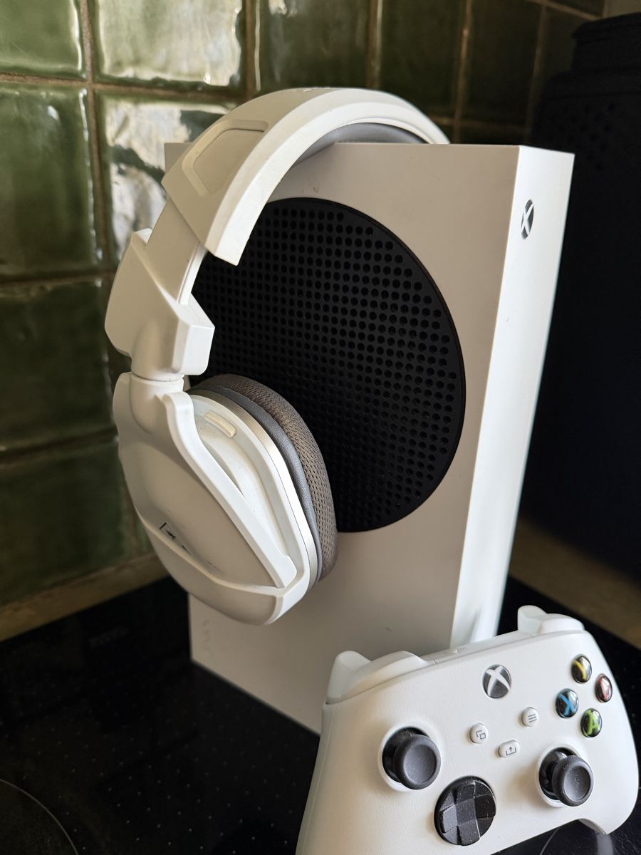 Microsoft Console: XBOX Series S  – Nuovo (secondo la descrizione) da Basel venduto da Brunner.T 1