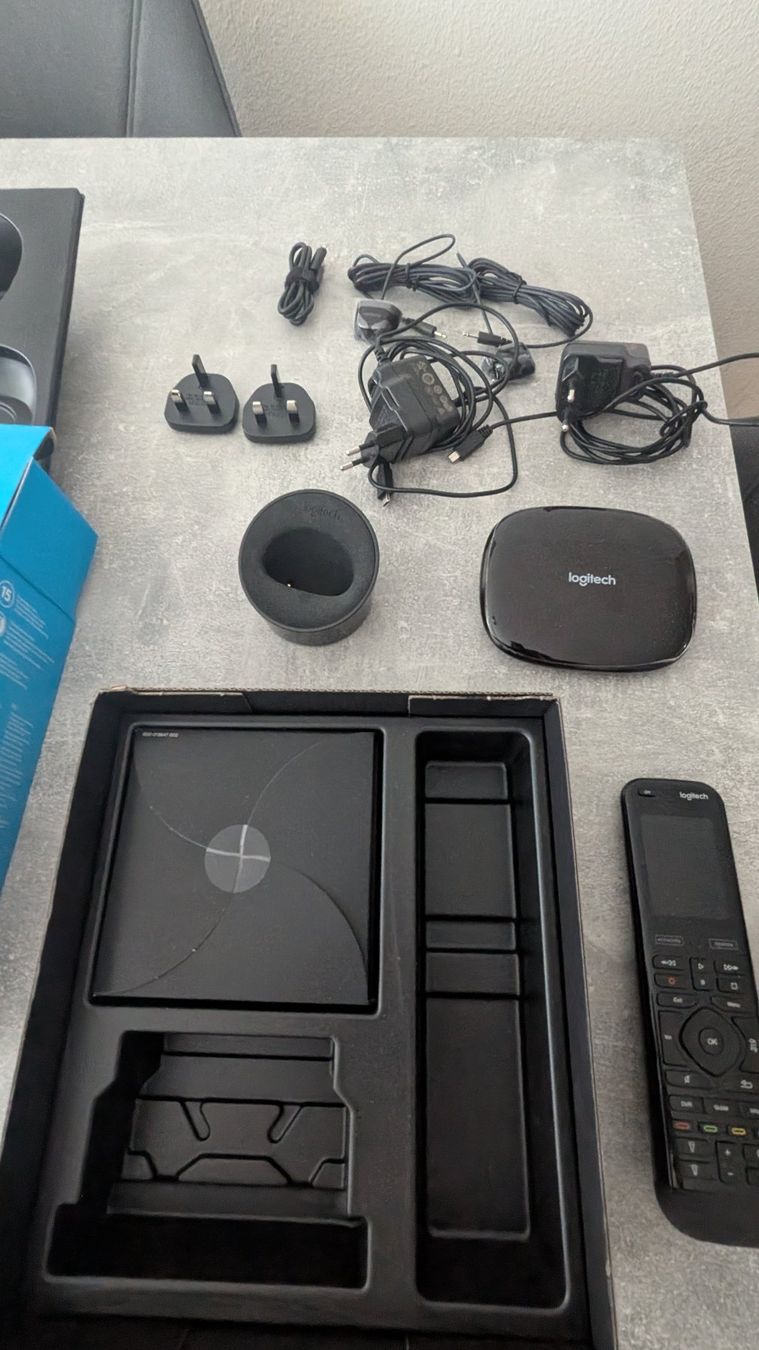 Logitech Fernbedienungen: Logitech Harmony Elite inkl. Hub und OVP – Gebraucht aus Jona von BMW_M5_Power 2
