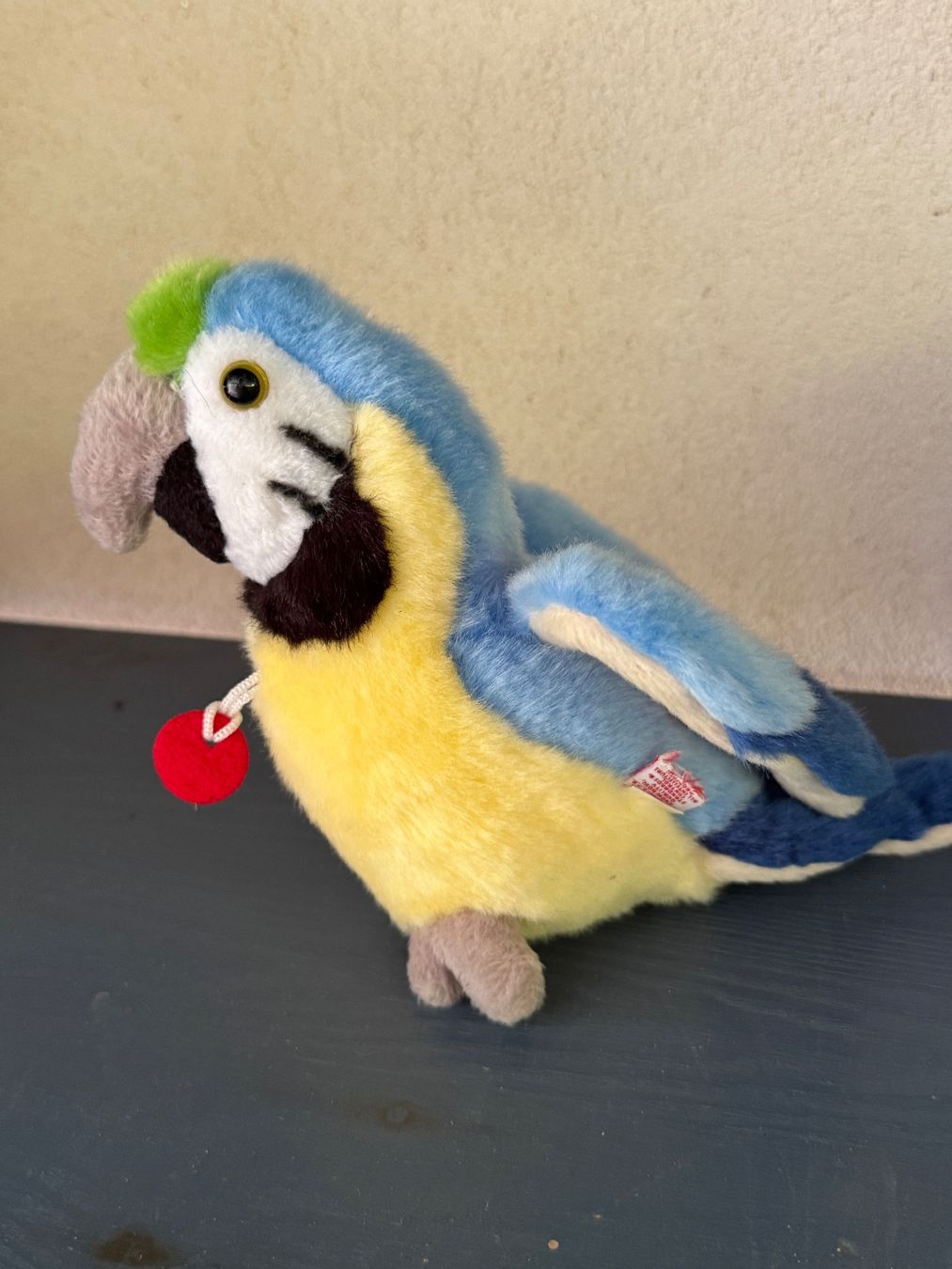 Trudi Jouets: Peluche perroquet Trudi – Neuf (Voir description) à Jussy par ali_6d7d