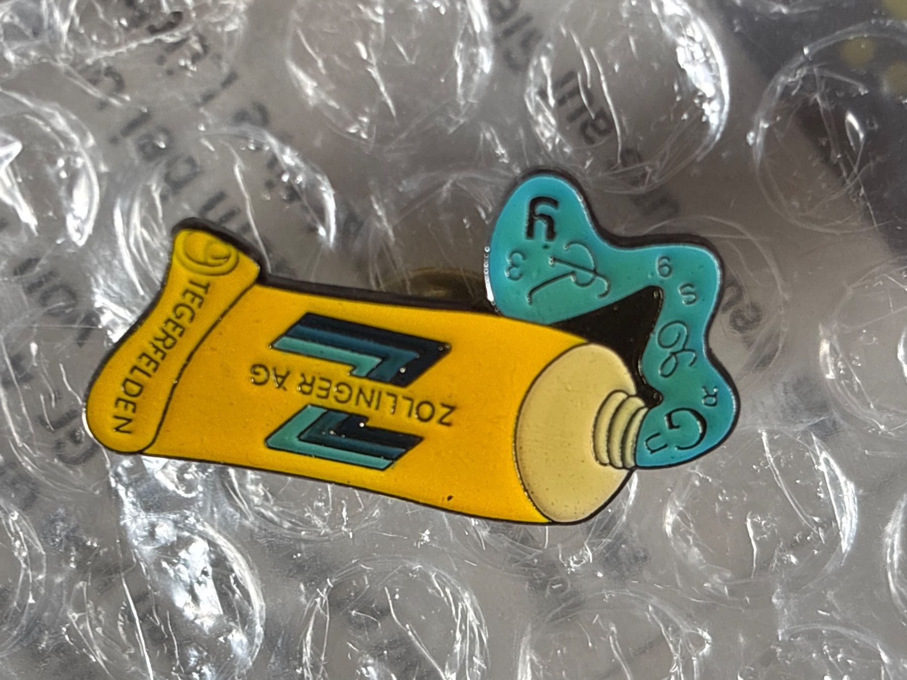 Plaquettes & Badges: Pin Tube Zollinger – D'occasion à Lützelflüh-Goldbach par NicoleL.
