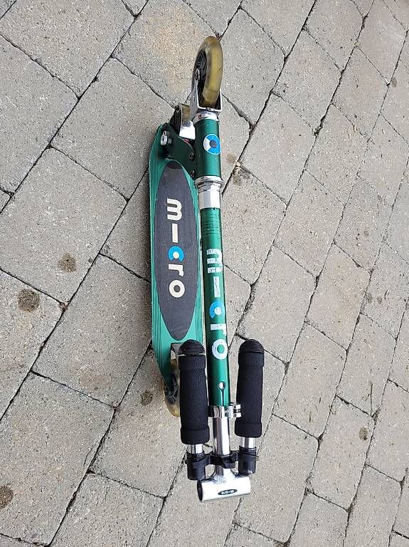 Kickboard: MICRO Scooter mit LED-Rädern – Gebraucht aus Sulgen von APhil01 2