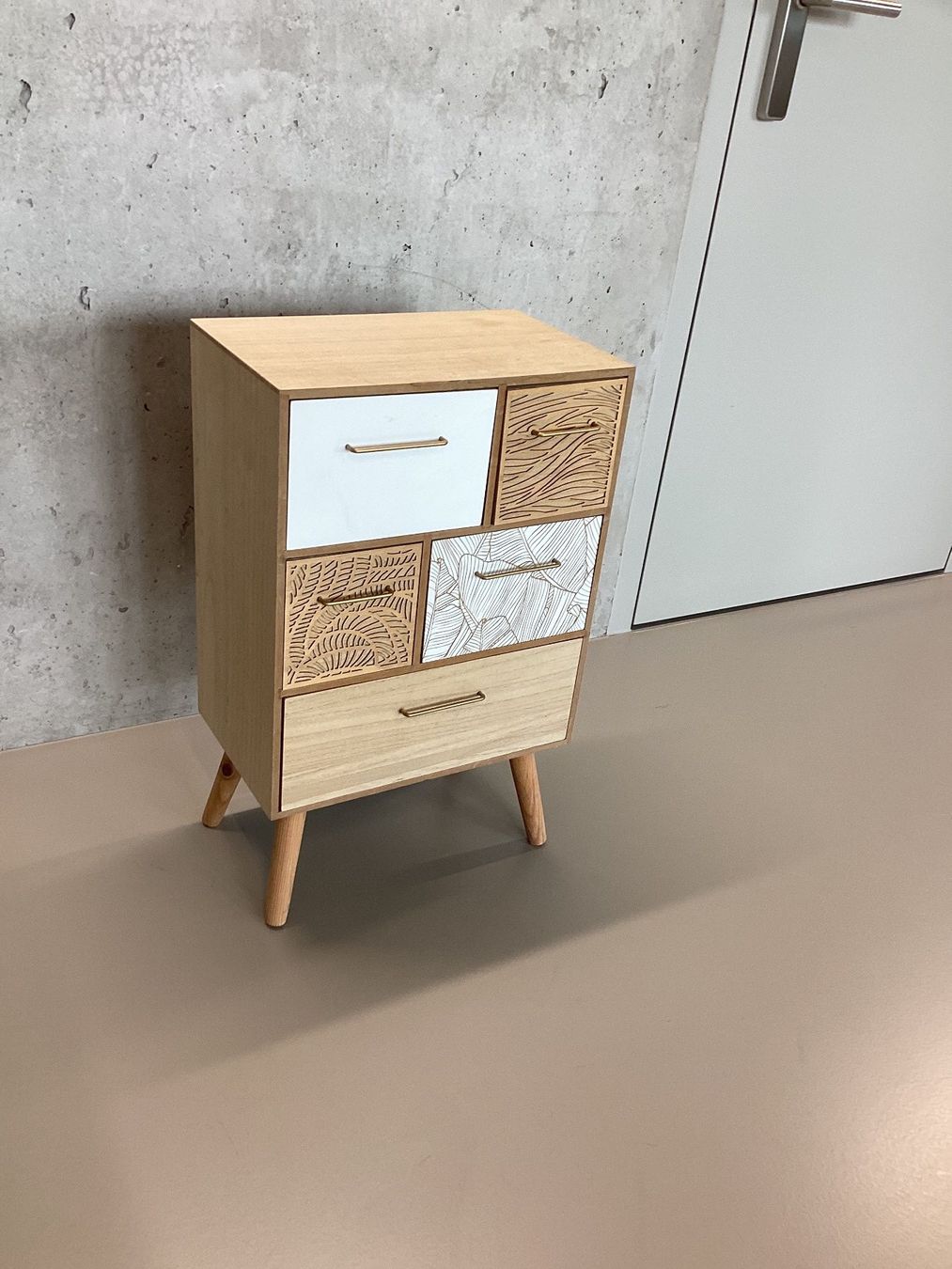 Cassettiere: Kommode Holzoptik mit Schubladen- Wiitergäh – Usato da Zug venduto da GGZatWork 1