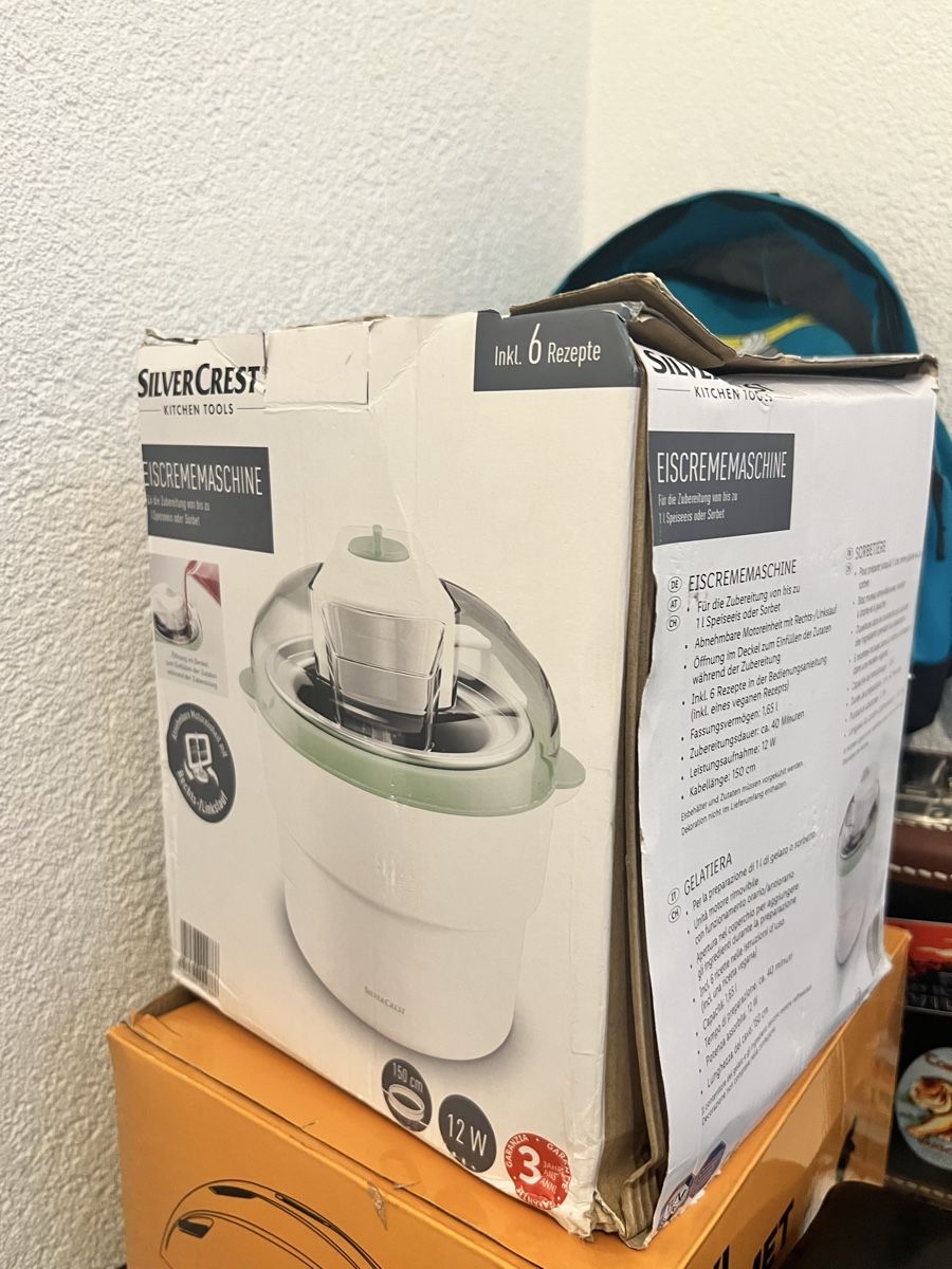 SilverCrest Küchengeräte: Eis Creme Maschine Silver Crest Neu – Neu und originalverpackt aus Müntschemier von jay_c5kz