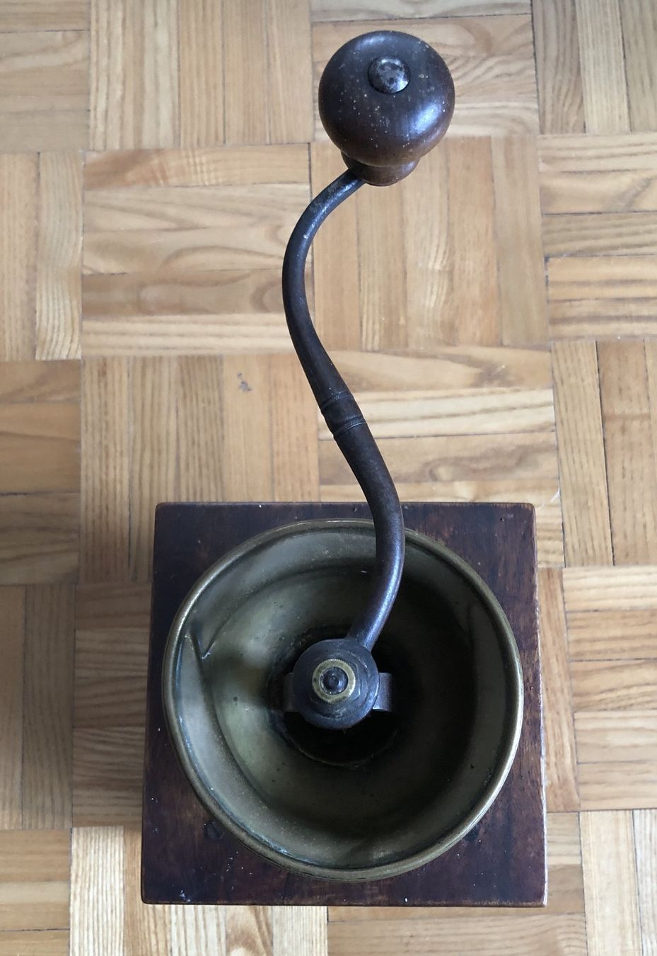 Elettrodomestici da cucina: Antike Kaffeemühle aus Holz – Usato da Binningen venduto da Steffisboerse 2