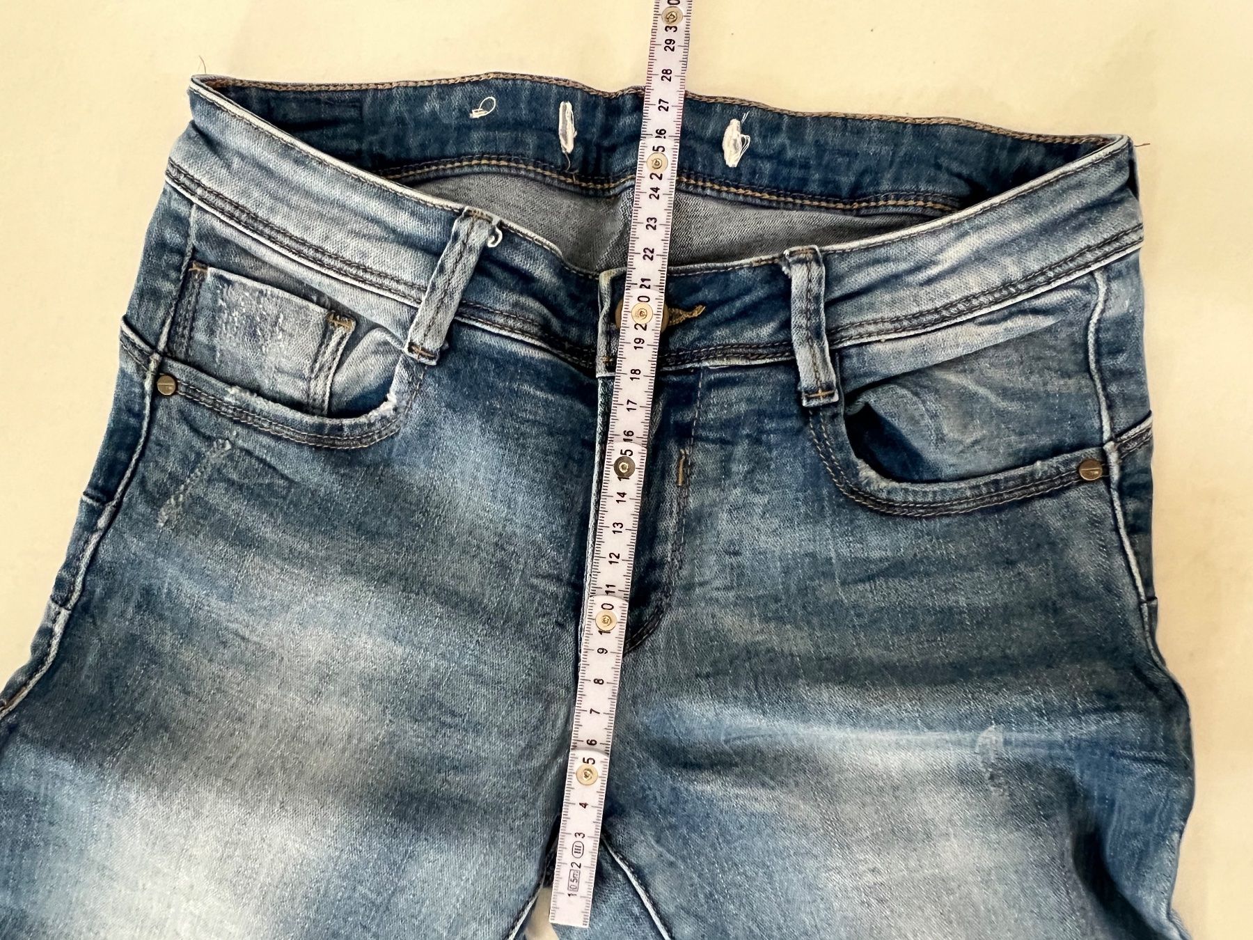 Jeans: Jeans – Gebraucht aus Oberglatt ZH von dauerbrenner 4