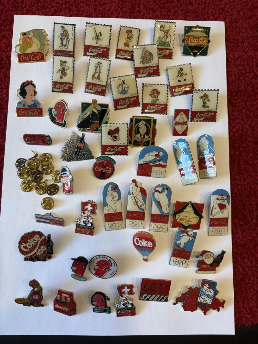 Broschen & Nadeln: Mehr als 40 Stuck coca Cola Pins – Gebraucht aus Murten von Tzaugg 1