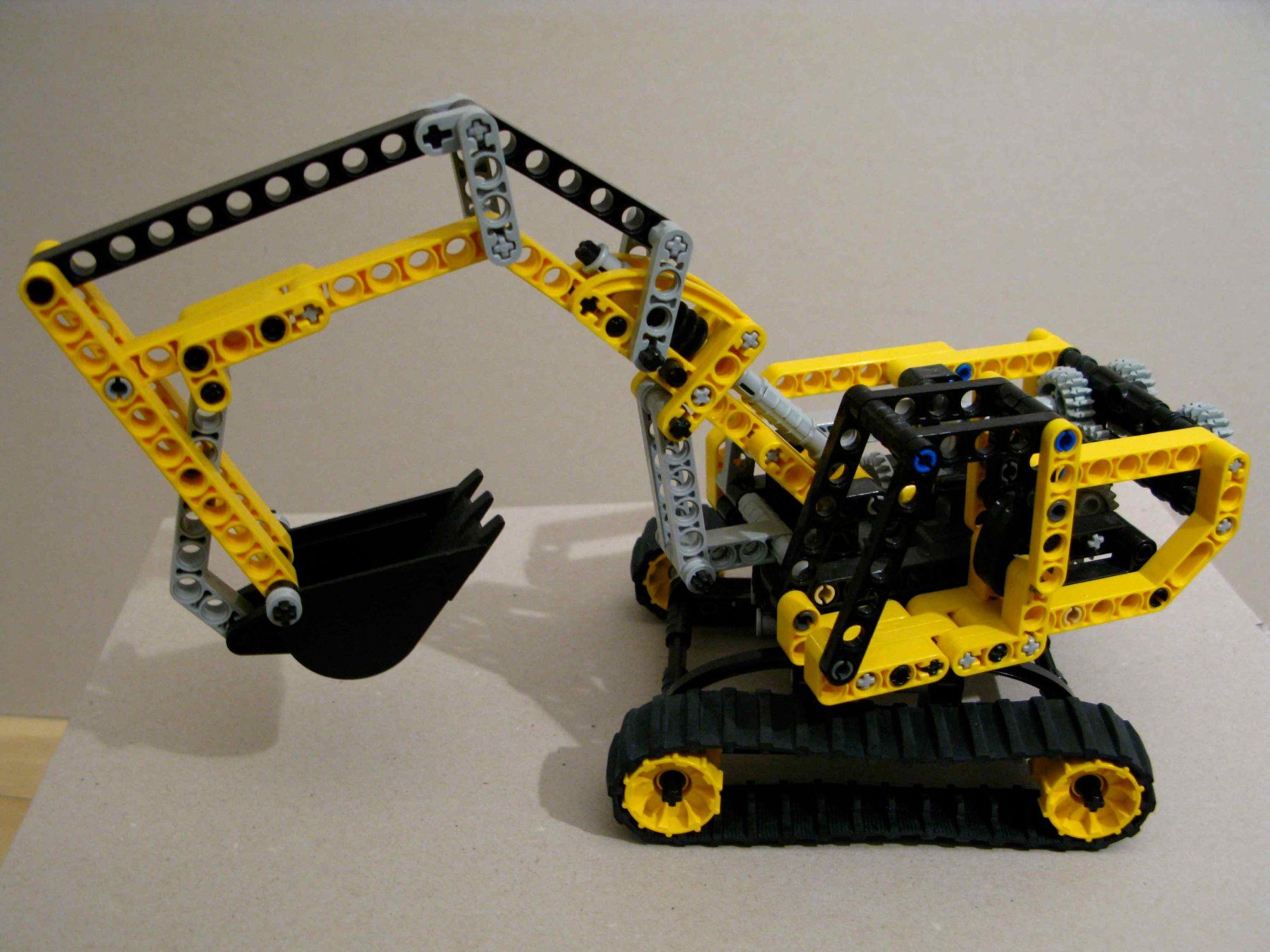Lego Baukästen: Lego Technic 8419 Bagger Excavator mit Anleitung – Gebraucht aus Samstagern von Betscha