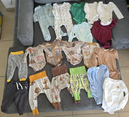 Grosses, süsses Baby-Kleiderpaket Grösse 68/74/80