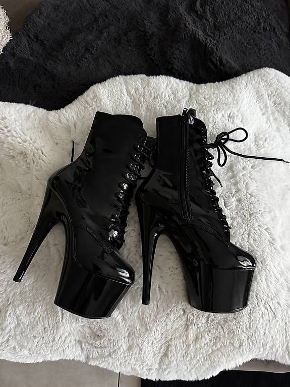 Scarpe da donna: Pleaser Pole Heels – Usato da Eglisau venduto da Tine_g