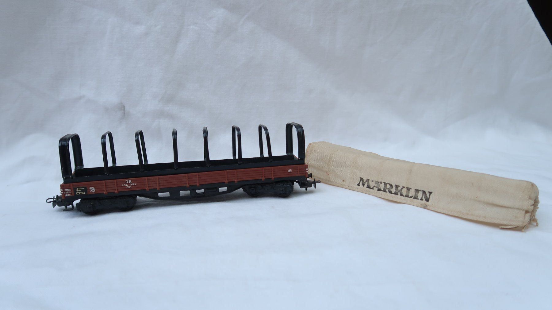 Märklin Modelleisenbahnen: MÄRKLIN Planen-Güterwagen (2) – Gebraucht aus Muttenz von Laeckerlihamschter 1