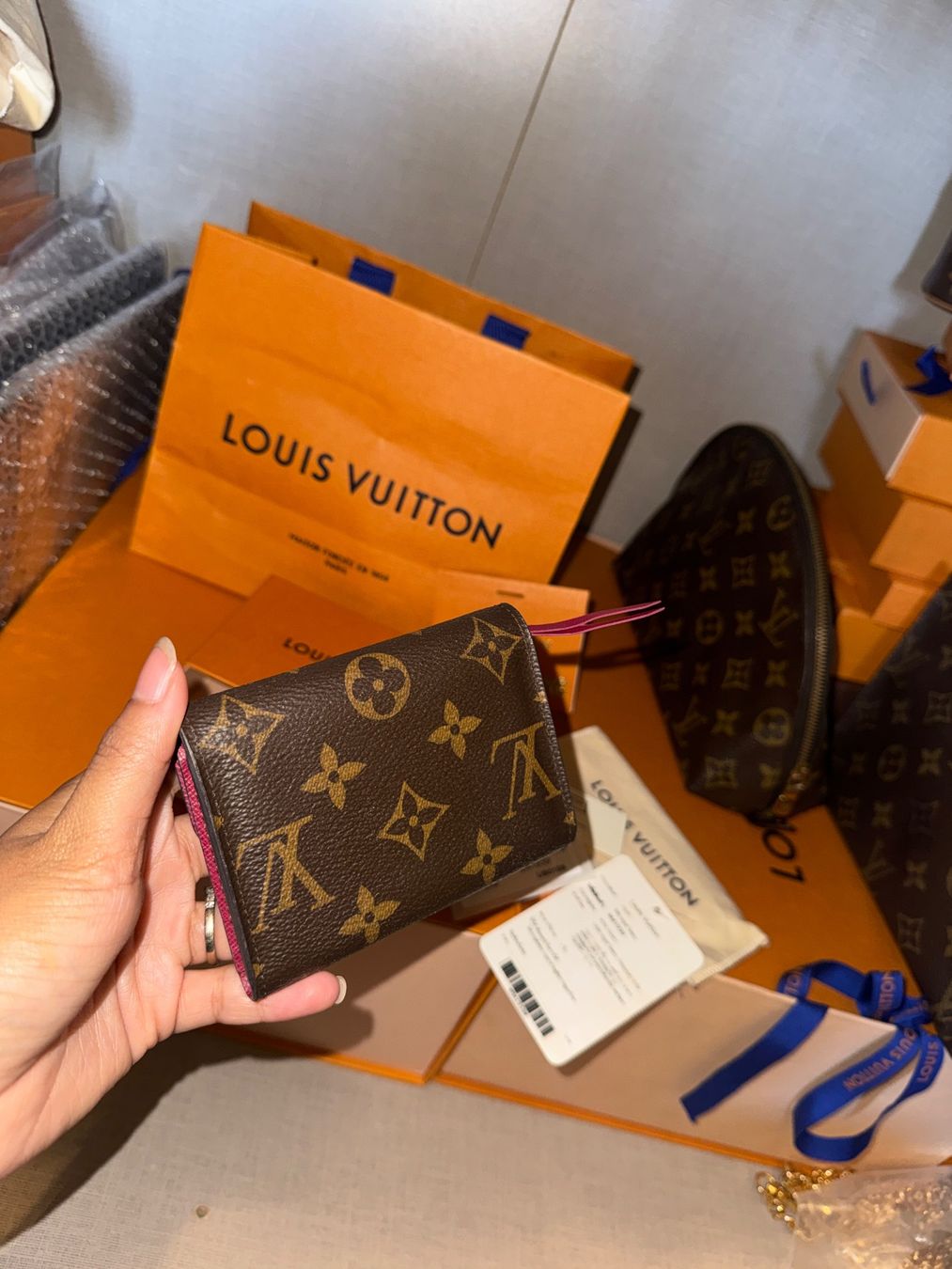 Louis Vuitton Portemonnaies: Louis Vuitton rosalie wallet Y2019 – D'occasion à Widnau par Pukpan_99 2