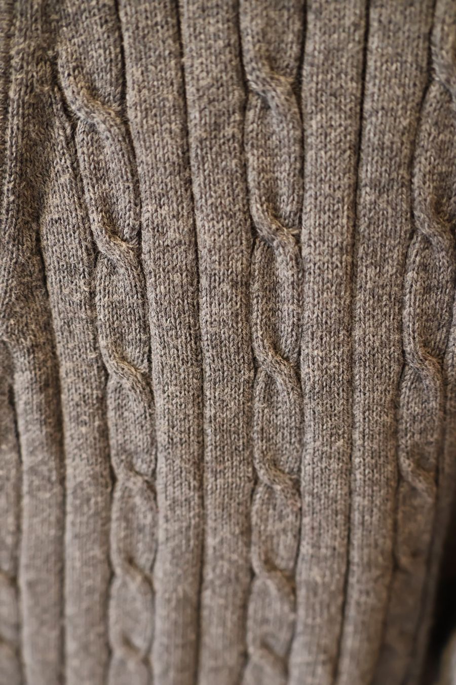 Tommy Hilfiger Pullover & Sweatshirts: Grauer Tommy Hilfiger Zopfmusterpullover – Gebraucht aus Winterthur von jul_v9wx 2
