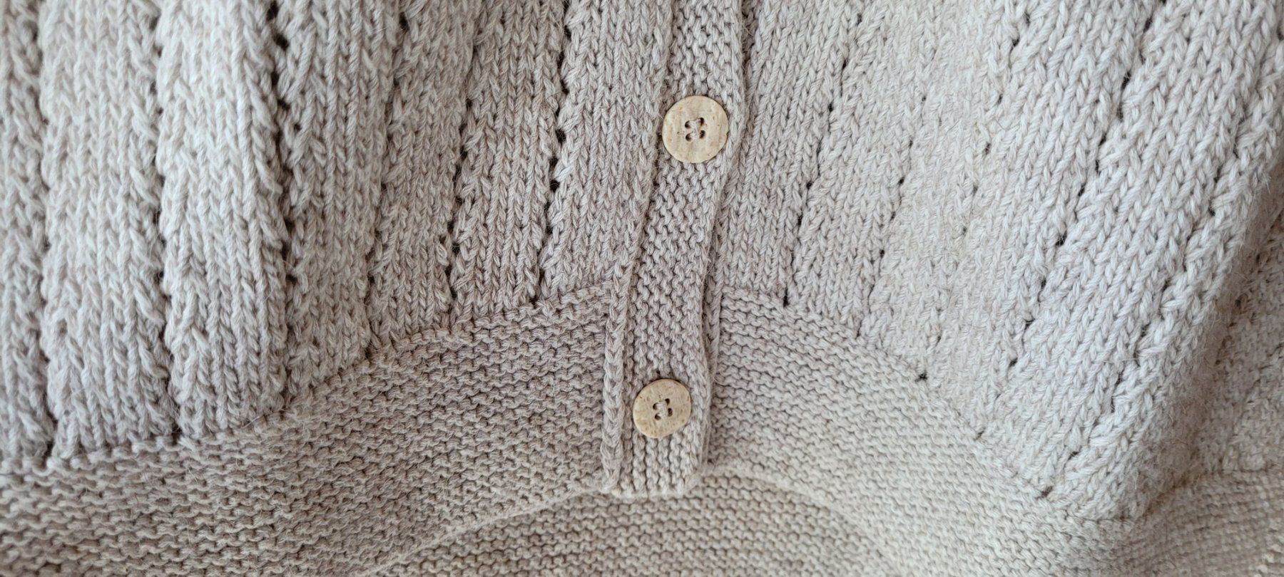 Jacken: Strickjacke beige :: Gr. 38/40 :: Handarbeit – Gebraucht aus Eggersriet von Fredb 2