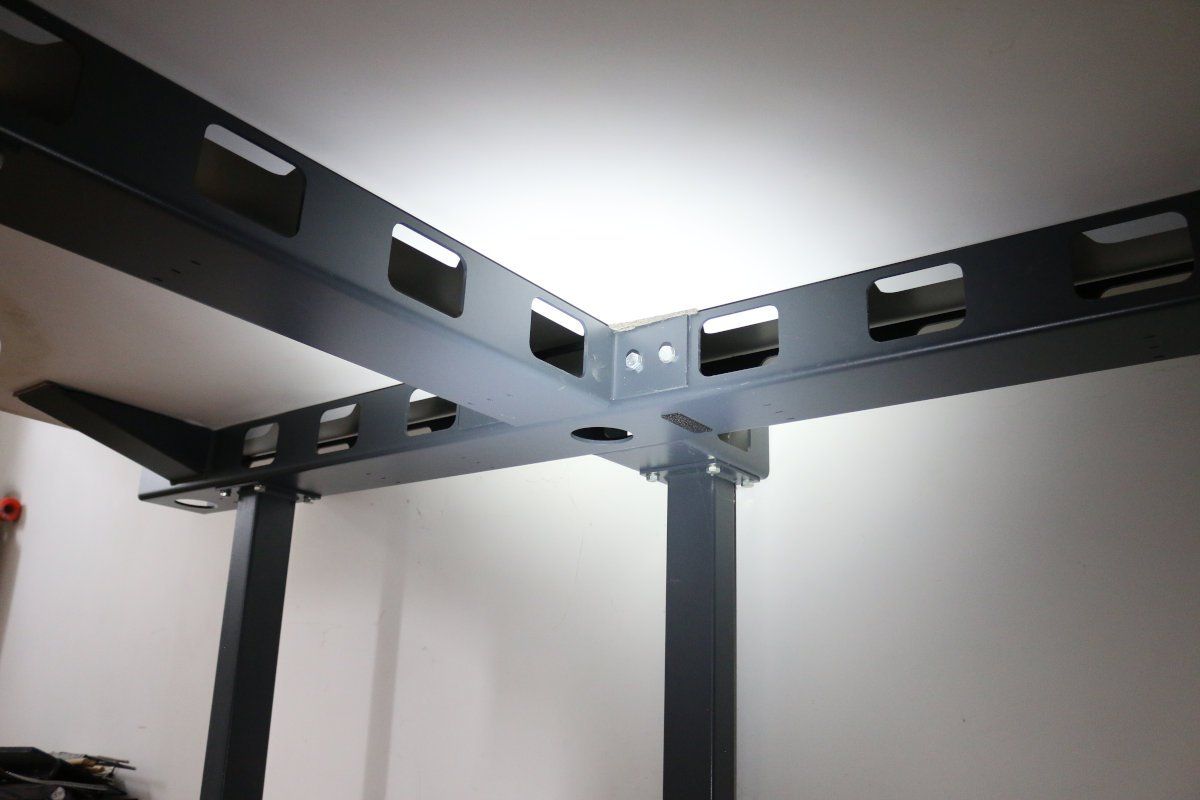 Tavoli: Massgefertigten Designer-Büro-/Labortisch – Usato da Balgach venduto da feuerundflamme 5
