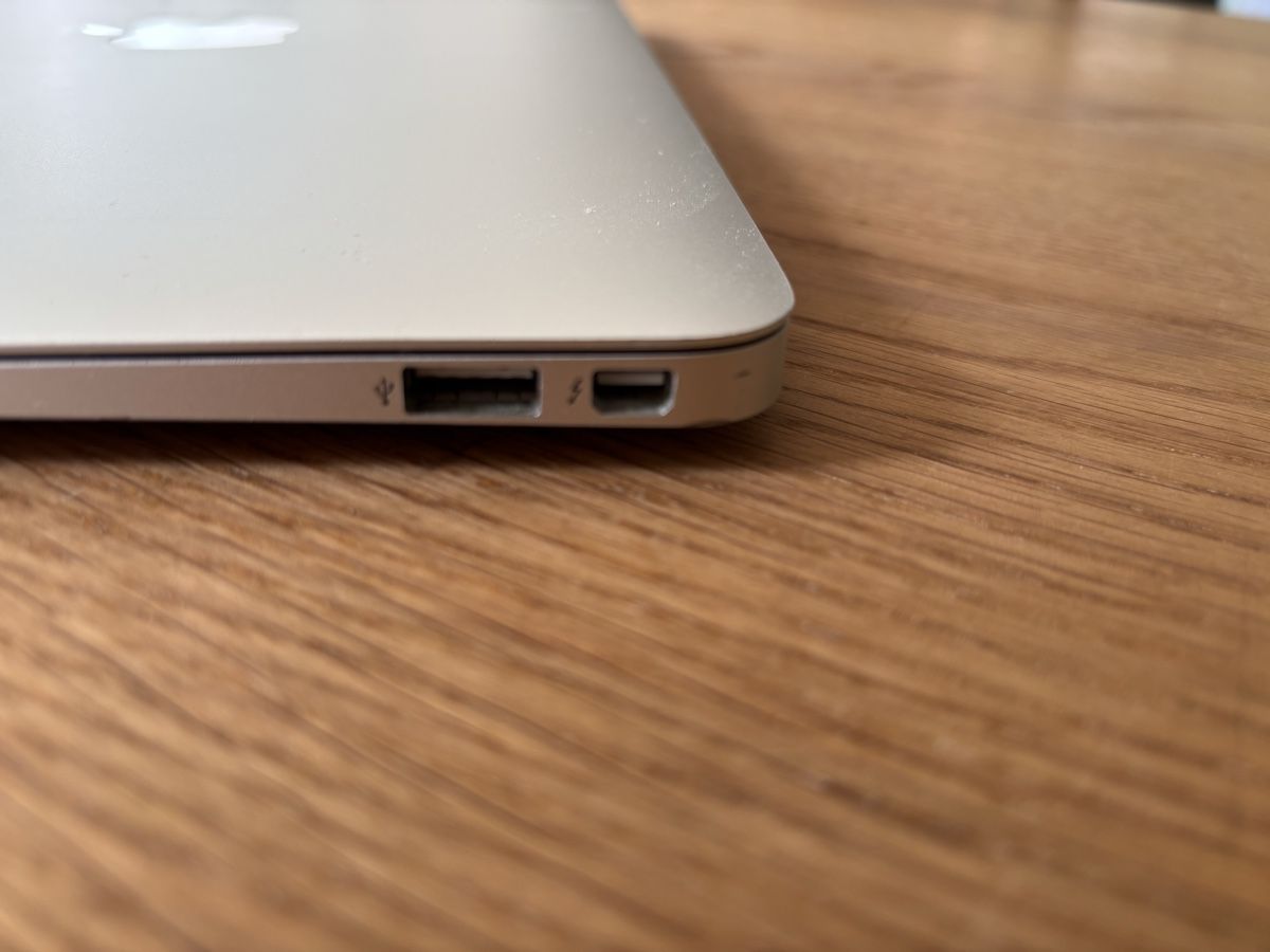 Apple Notebook: Apple MacBook Air 11" Mitte 2013, i5, 4GB RAM – Usato da Luzern venduto da guisch 4