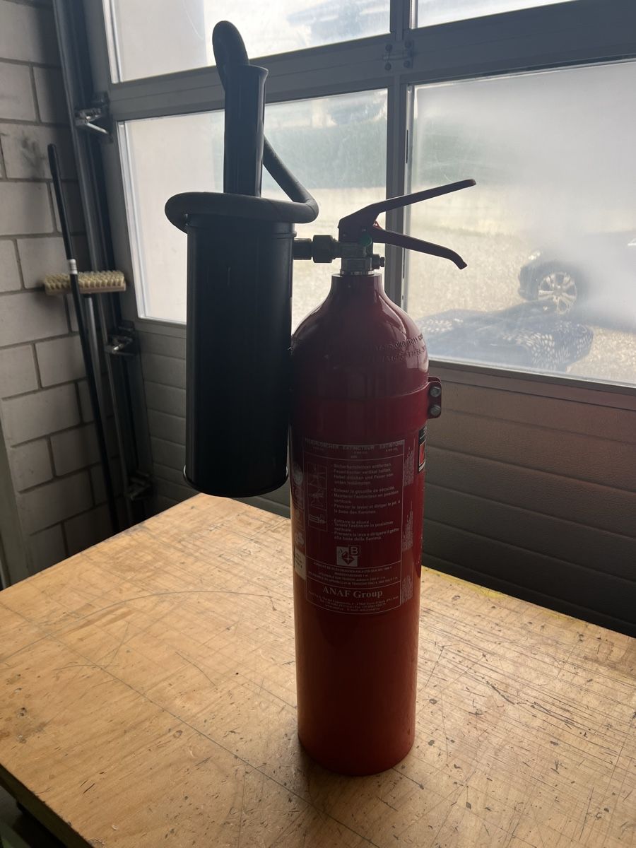 Feuerlöscher: Feuerlöscher  – Neu (gemäss Beschreibung) aus Erlinsbach SO von hei_8rqg