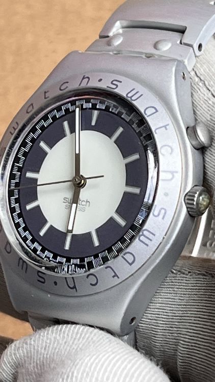 Swatch Montres: Swatch Uhr, Alu, Sammlerstück! – D'occasion à Grenchen par chththl 4