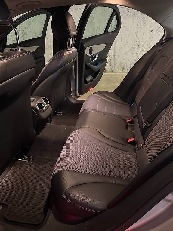 Automobili: Mercedes-Benz Class C 220 D – Usato da Genève venduto da gae_5vrx 3