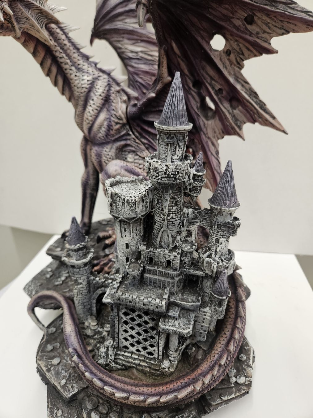 Statuette: Large Dragon Castle 54x35cm – Nuovo (secondo la descrizione) da Dielsdorf venduto da Kenan997 2