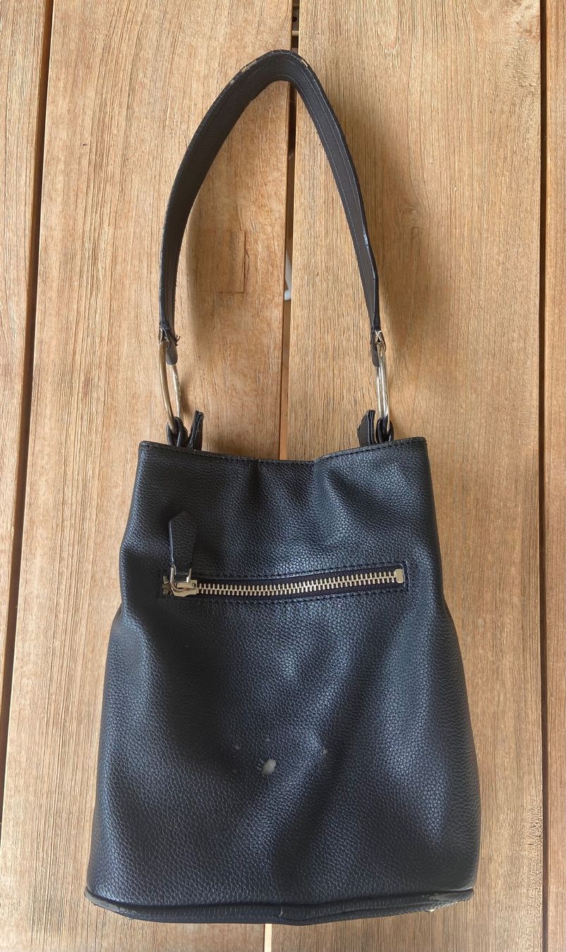 Guess Borse: Guess Handtasche – Usato da Widnau venduto da Imani 1