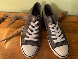 Neue Turnschuhe, Sneaker, Stoff grau schwarz meliert,  Gr 39