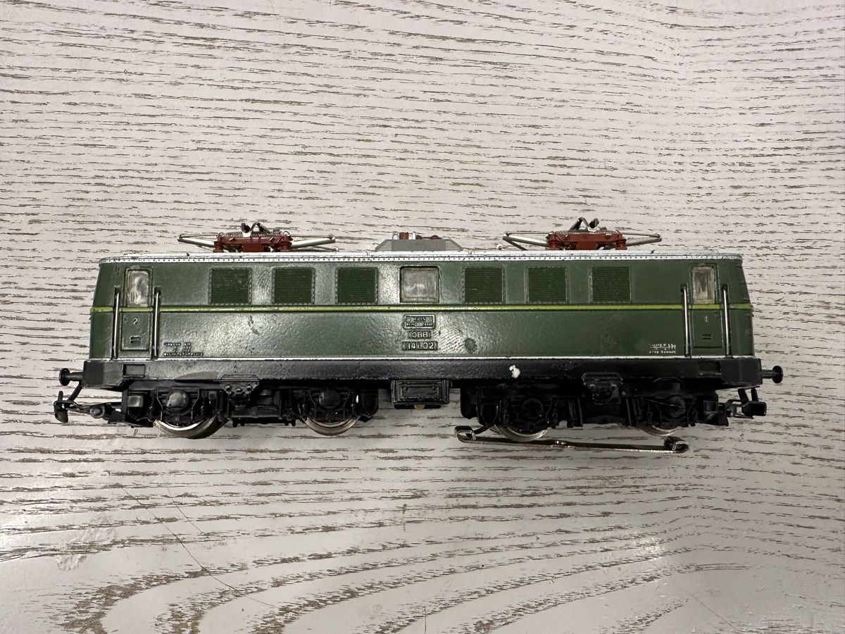 Märklin Modellini di ferrovie: Märklin 3036 ÖBB BR 1141 – Usato da Lupsingen venduto da New-Haven 2