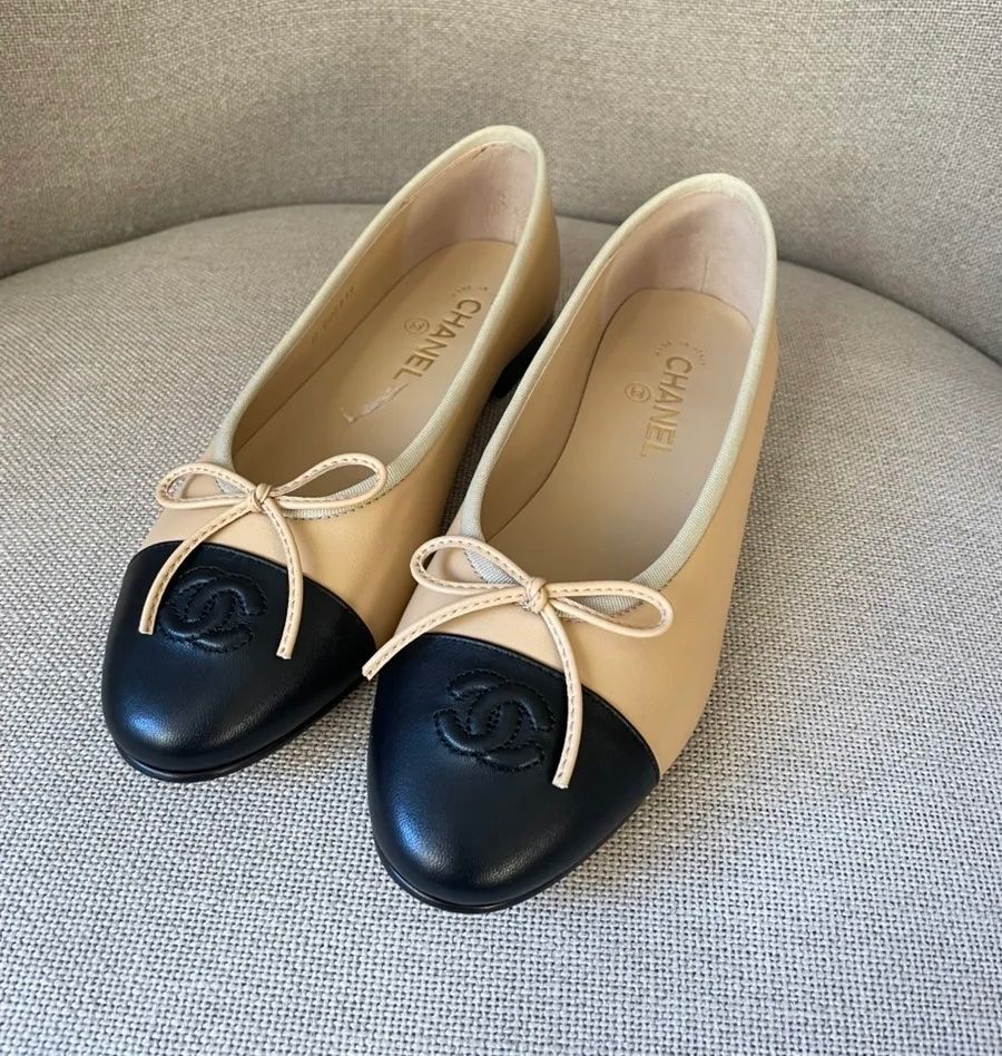 Chanel Scarpe da donna: Chanel Ballerinas Gr. 40C, beige – Nuovo (secondo la descrizione) da Triesen venduto da atos87