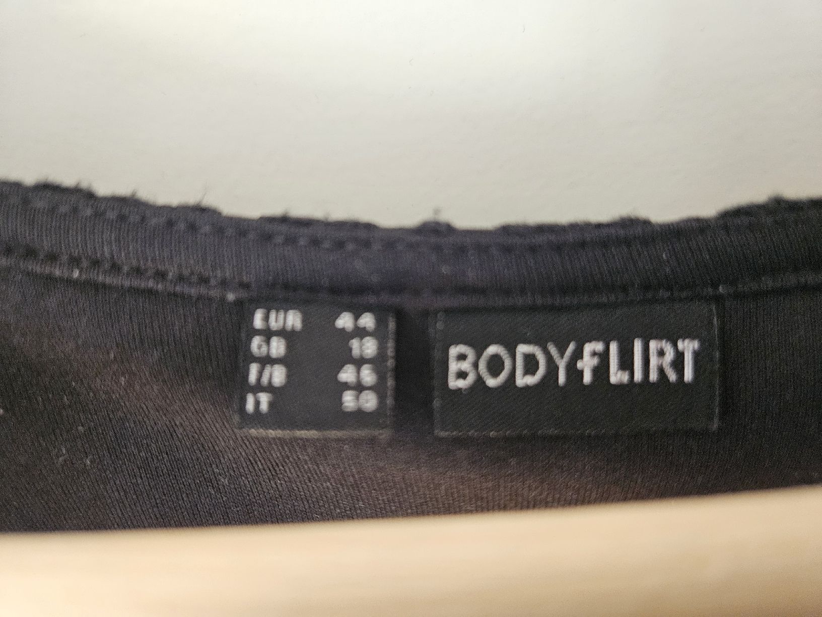 Kleider: Schwarzes Spitzenkleid Bodyflirt, Gr. 44, Boho – Gebraucht aus Wettingen von Sk8ertomda 6