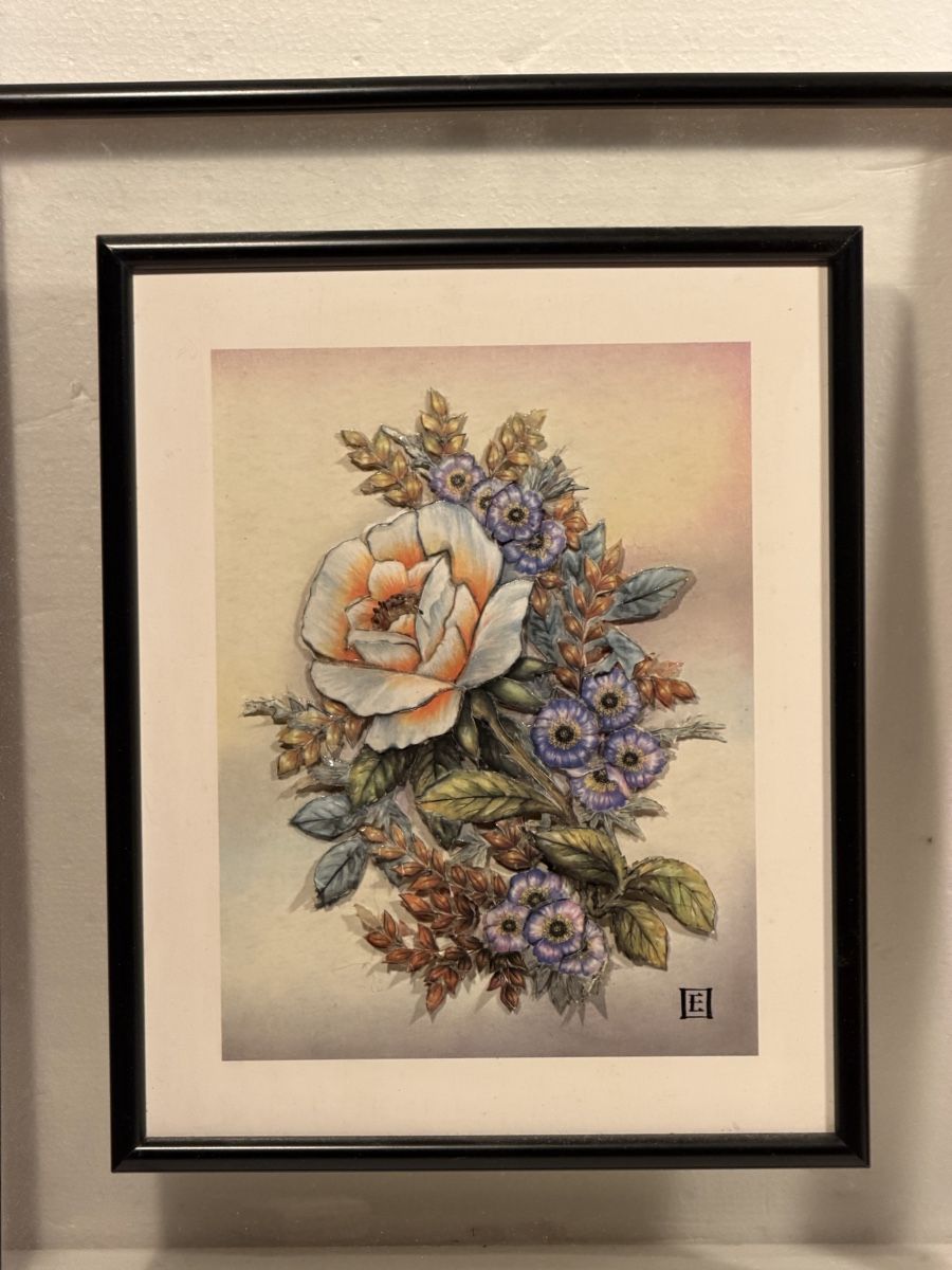 Stickrahmen: Two Framed Floral Prints – Gebraucht aus Lausanne von artnouveau04 2