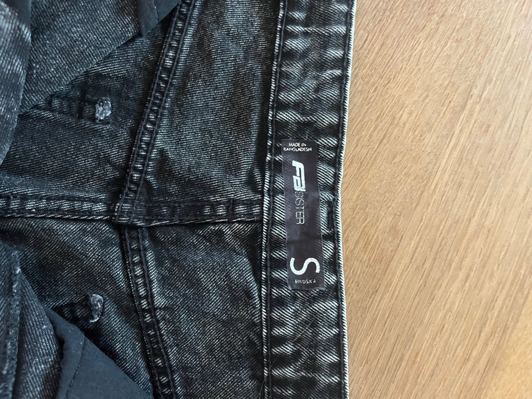 H&M Jeans: Damen Shorts Jeans schwarz – D'occasion à Laupen BE par lee_ym6v 3