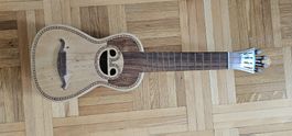 Artimúsica Cavaquinho CV11L Ray Sound ukulele