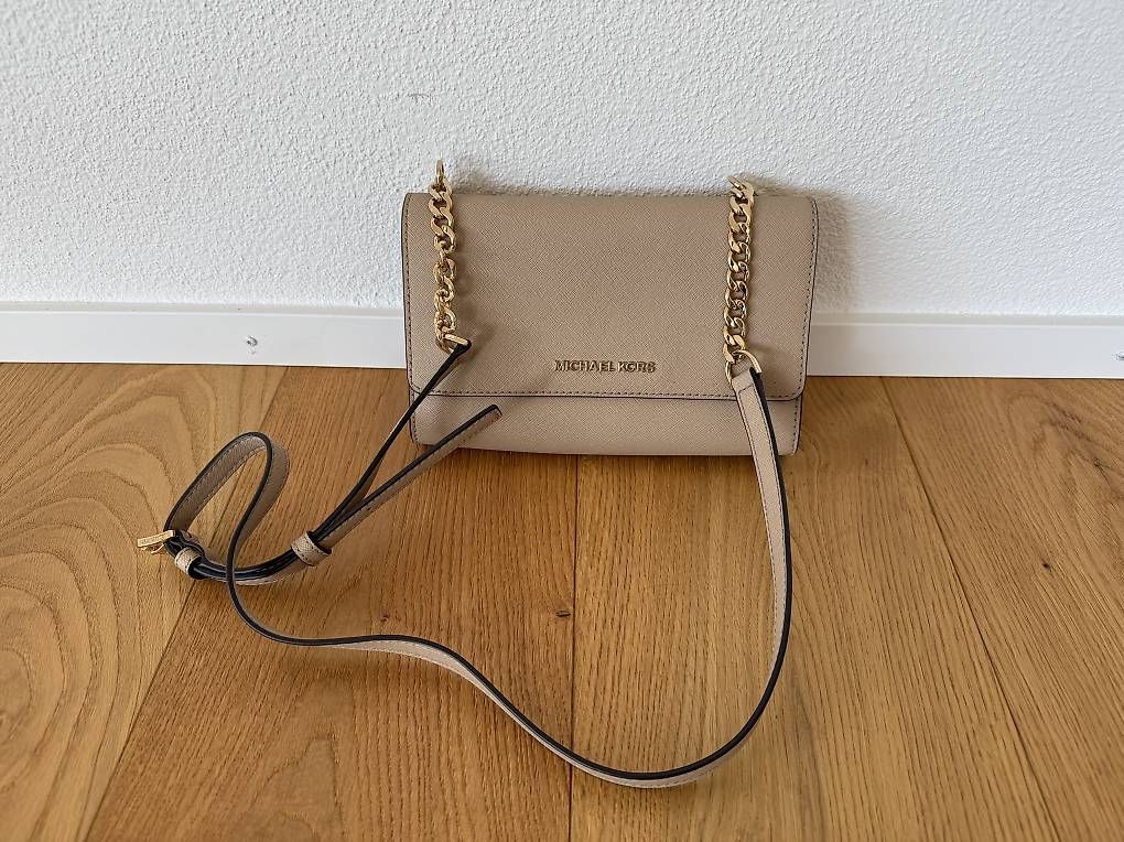 Borse da donna: Michael Kors (original) Umhängetasche – Usato da Matzendorf venduto da Pele2 1