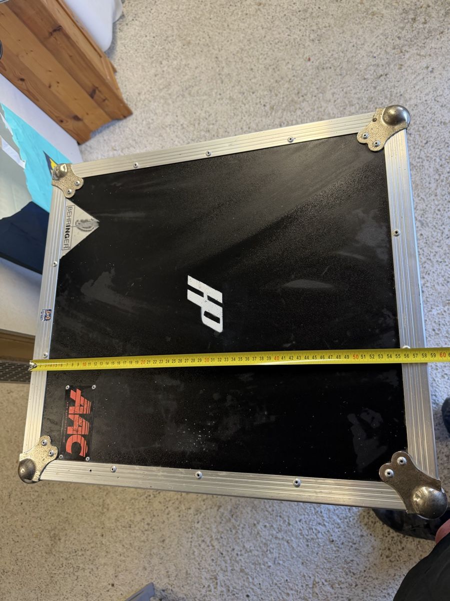 Sonstiges Zubehör: Flightcase HP 19 Zoll – Gebraucht aus Wiler Lötschen von PADDY-25 6