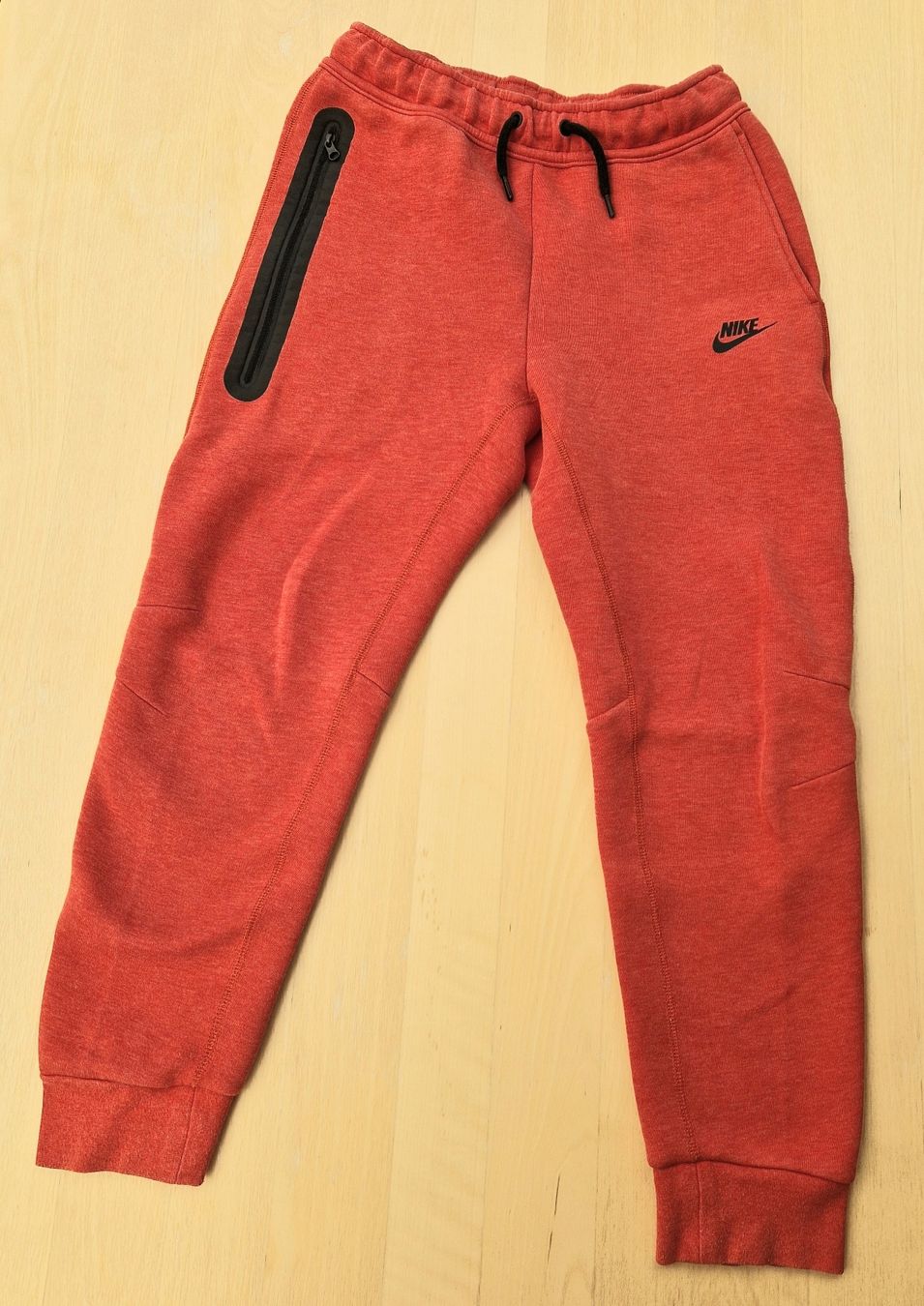 Nike Lotti di vestiti: Nike Tech Fleece Jogginganzug – Usato da Hinwil venduto da gelbwinnie 1
