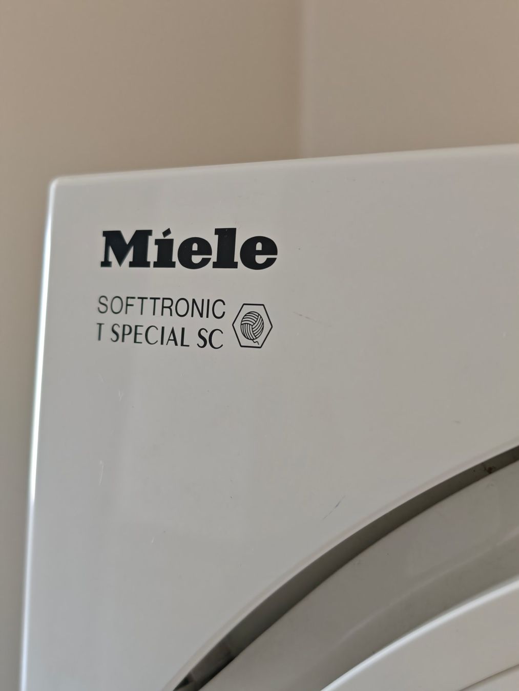Miele Asciugatrici: Miele Trockner T7744C T Special SC – Usato da Basel venduto da Tondrax 1