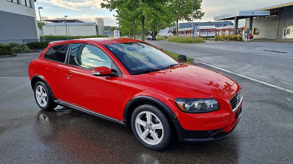 Volvo Autos: Volvo C30 T5 frisch ab MFK – D'occasion à Brügg BE par Topoffice 1