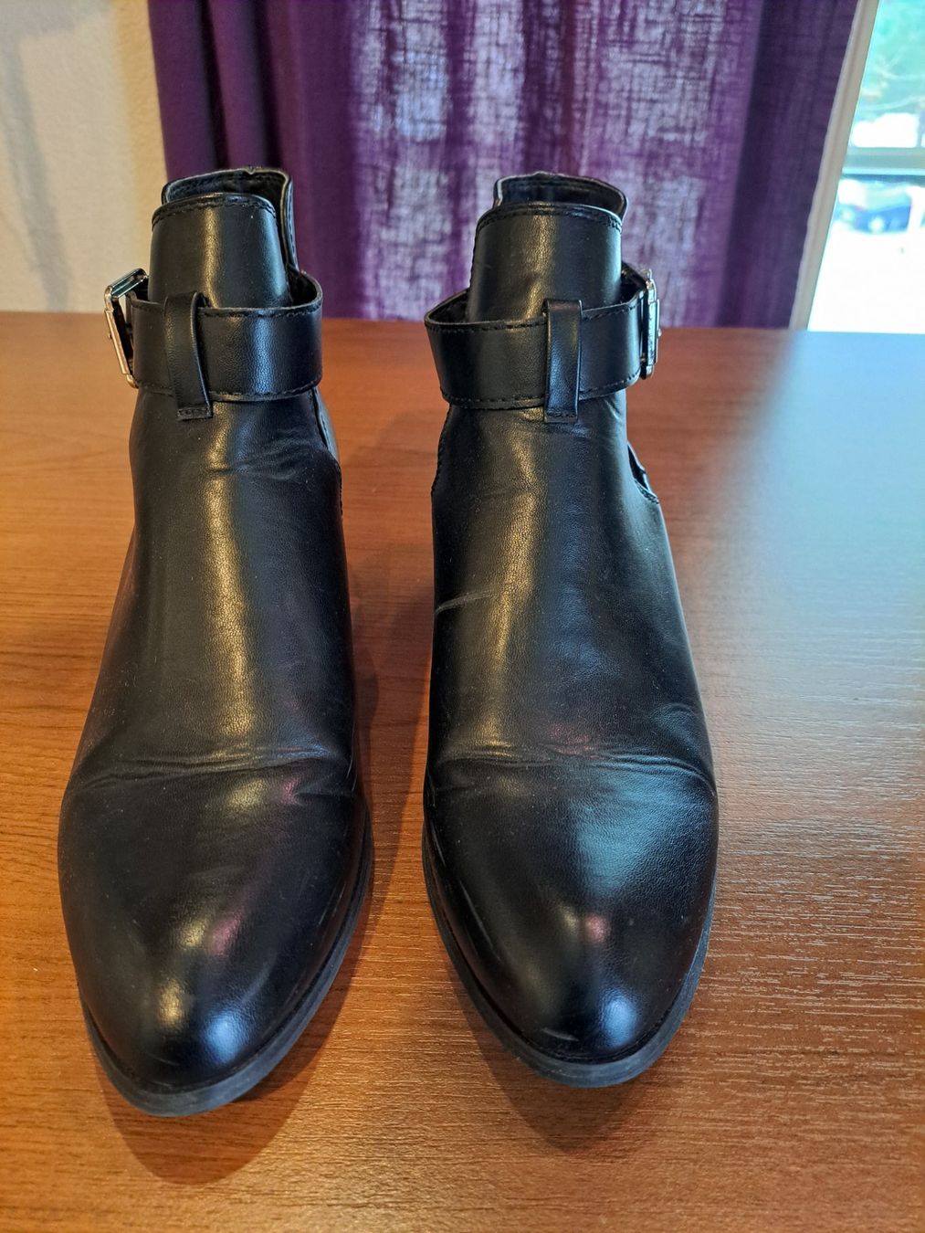 Scarpe da donna: Schwarze Stiefeletten Gr. 41 – Usato da Rafz venduto da MuriFinn 1