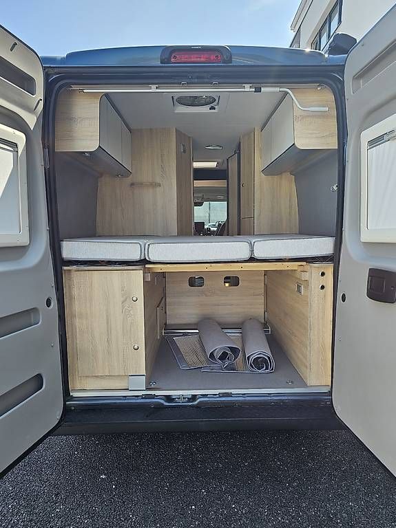 Veicoli da campeggio: Top Wohnmobil Clever mit Solar, Maxxfan! – Usato da Recherswil venduto da Caravan-EmmE 8