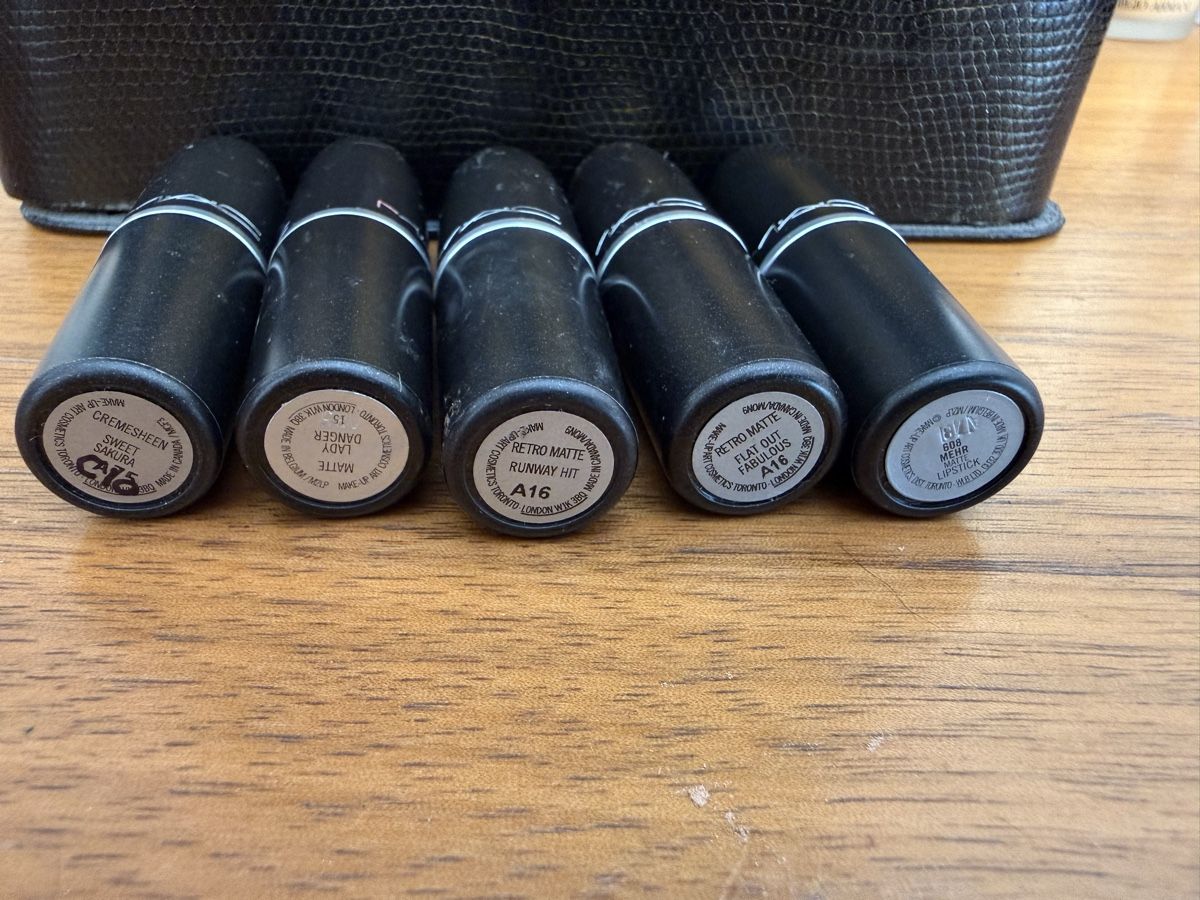Mac Cosmetics Make-up: MAC Lippenstifte – Usato da Zürich venduto da pinish 9