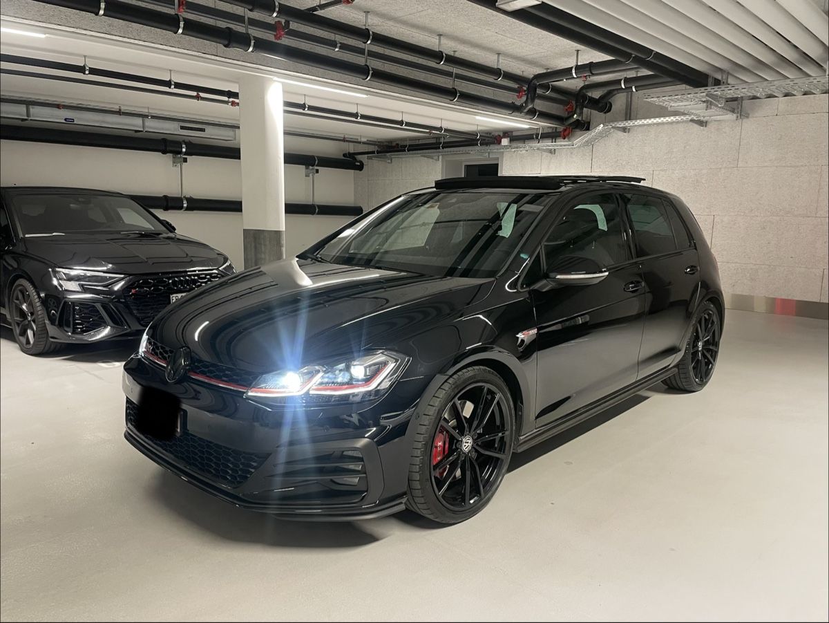 VW Automobili: Golf 7.5 Gti performance 2.0 245 ps – Usato da La Tour-de-Trême venduto da mar_2l6z