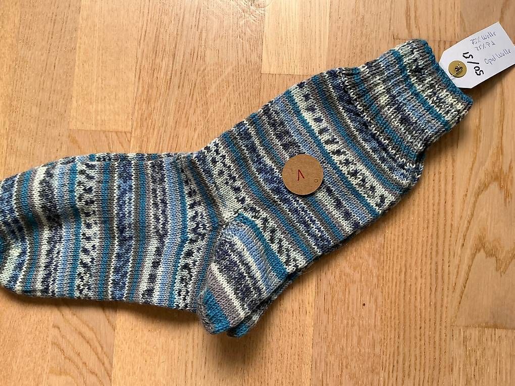 Chaussettes: Socken Gr 50/51 handgestrickt  – Neuf avec emballage d'origine à Liestal par Strigg-Grossmami 1