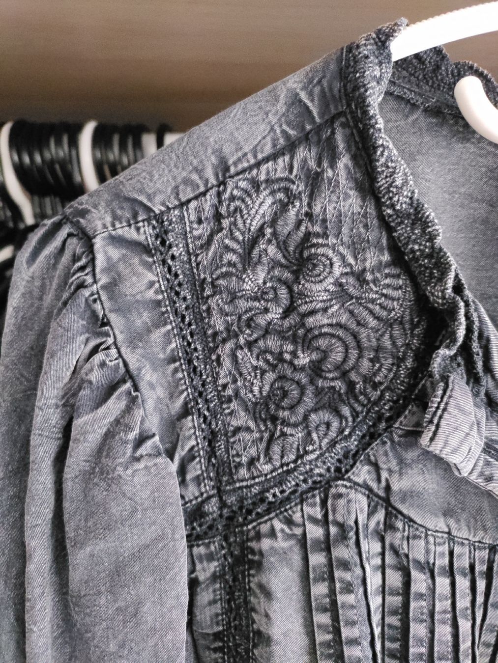 Blusen: Bluse von Maison Hotel – Gebraucht aus Port von 243rina 2