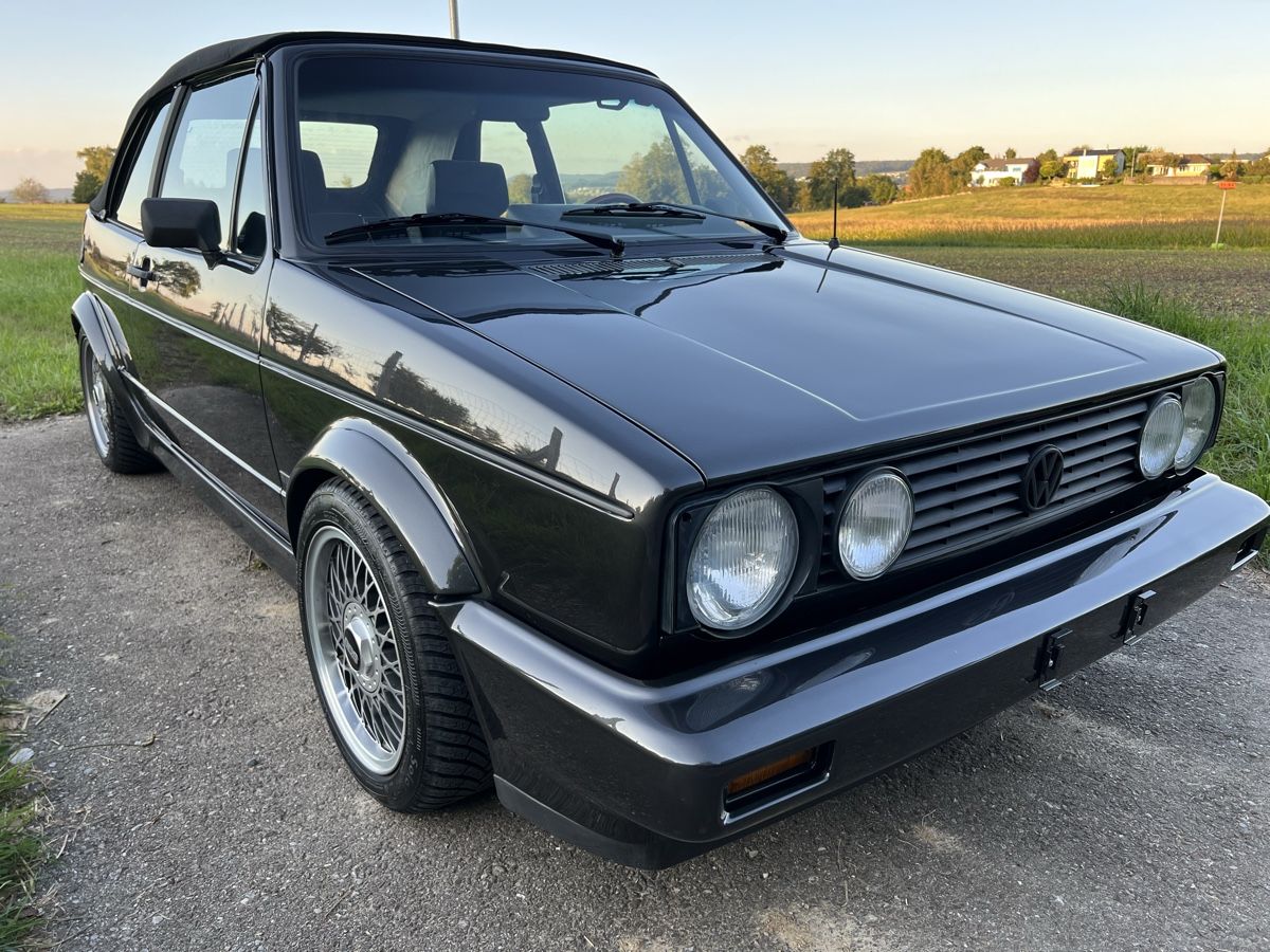 Autos: VW Golf 1 Cabriolet gepflegt – D'occasion à Rümlang par  1