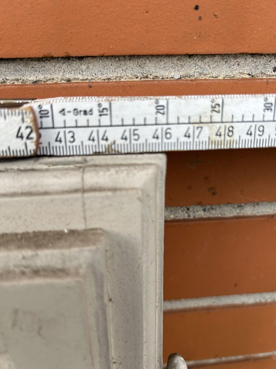 Fenster: Im Angebot ein rustikaler Fenster Flügel  – Gebraucht aus Gwatt (Thun) von ate_6ng8 7
