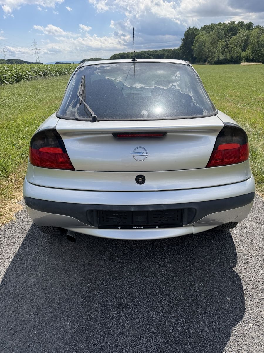 Opel Automobili: Opel Tigra A – Usato da Chavannes de Bogis venduto da yan_cz2h 2