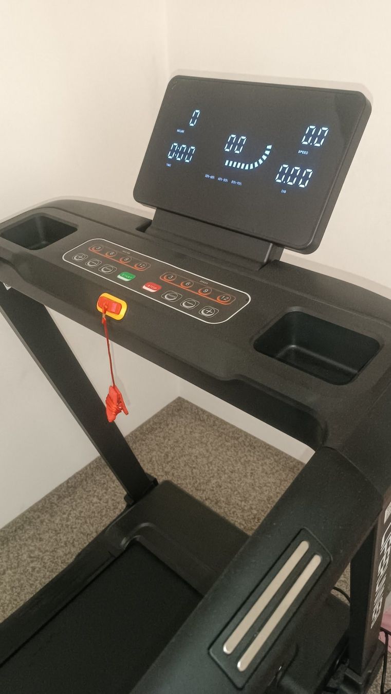 Hometrainer: Hammer Laufband Life Runner 8.0 – Neu (gemäss Beschreibung) aus Grächen von violetmeetsblue 2
