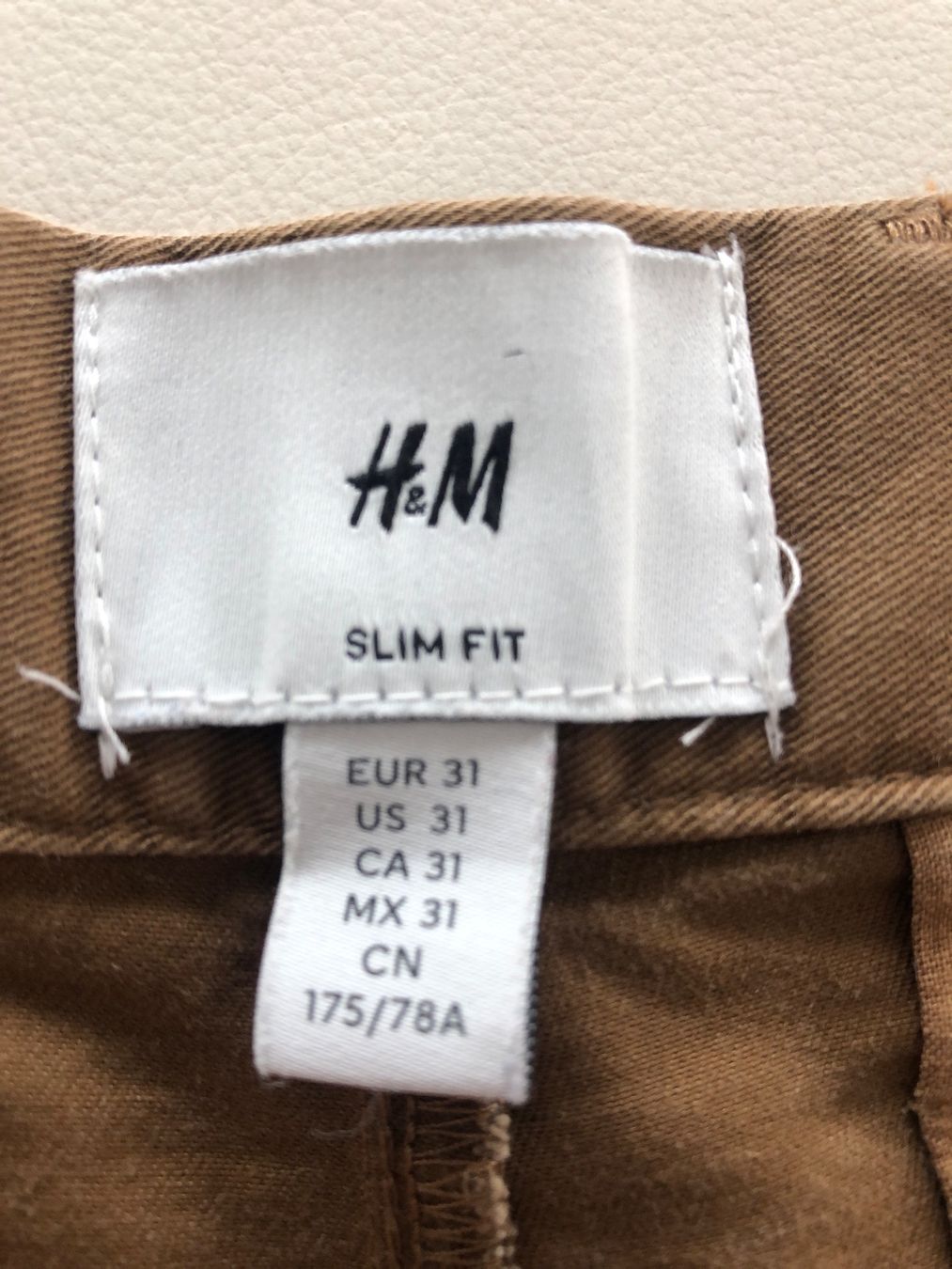 H&M Pantaloni: Hose H&M – Usato da Büren SO venduto da Nuri09 2