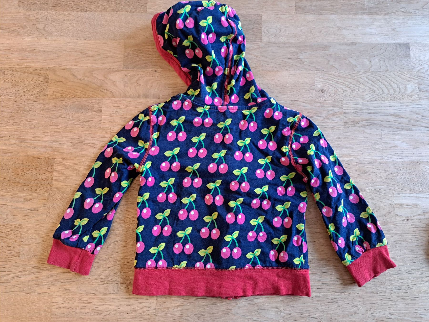 Maxomorra Giacche & Cappotti: Maxomorra Kapuzenjacke 104 – Usato da Bergdietikon venduto da Staphylococcus 1