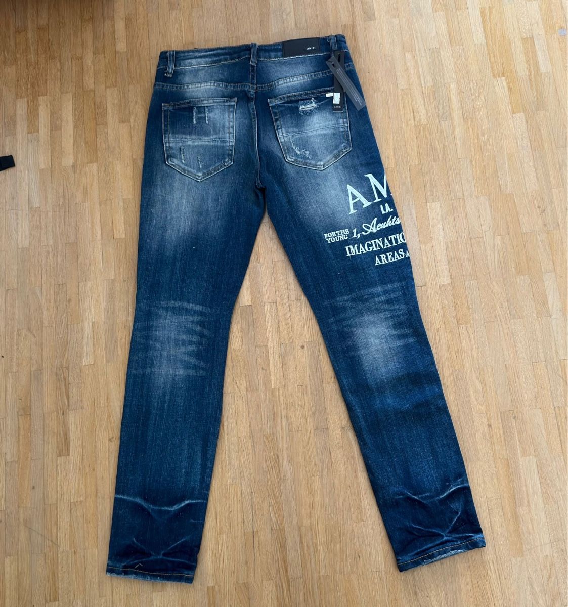 Amiri Jeans: Amiri Jeans – Nuovo e nell'imballaggio originale da Hergiswil NW venduto da cz51wrm